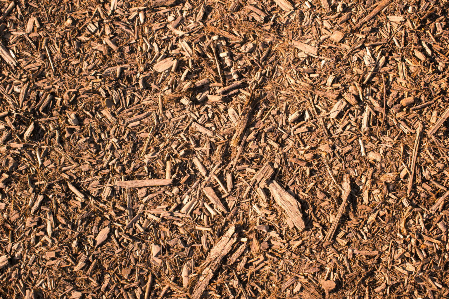 mulch-shredded-pine-kerr-kerr-landscaping